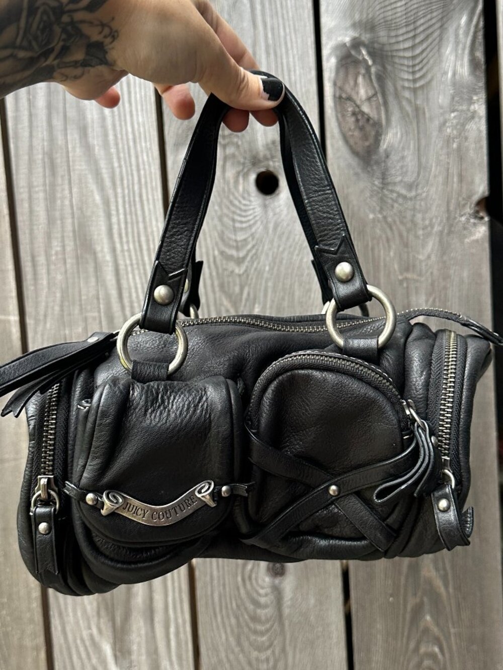 y2k juicy couture leather bag. heavy duty zipper lots of pockets